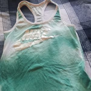 Nike tank